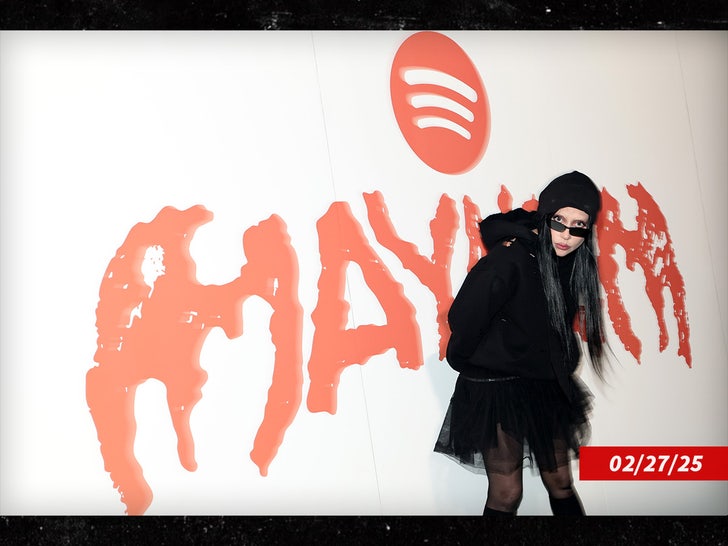 2547fa0e238c4c3099e05c8d15c8404e_md lady gaga mayhem sub getty swipe