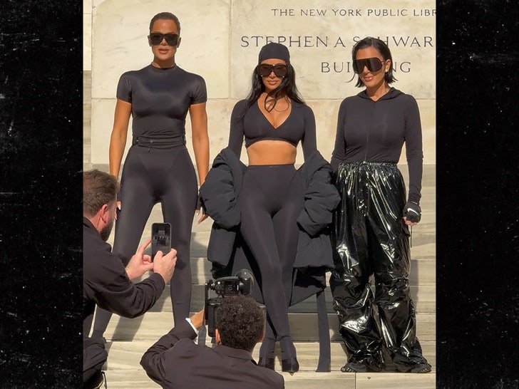 khloe kim kardashian kris jenner backgrid'