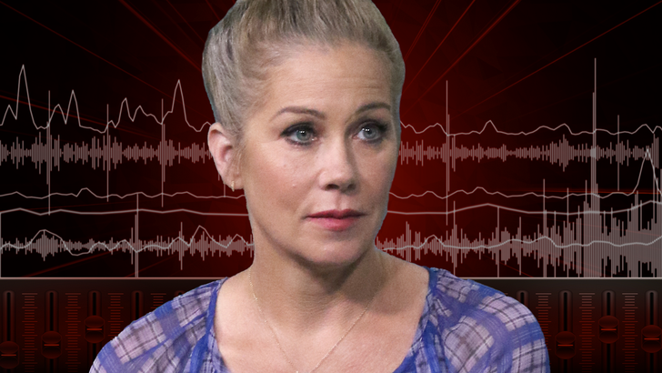 287c67364c4744fb9d5fecf366611173_md christina-applegate-audio-1 (1)