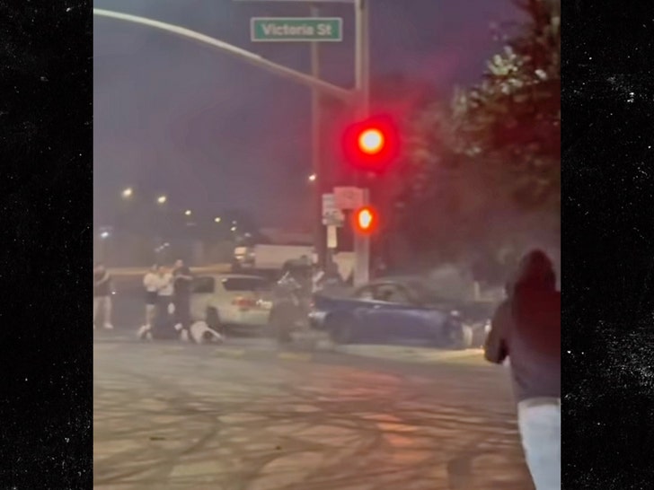 car strikes people insta 1
