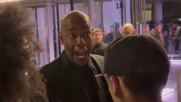 291bc1d8ccd94c4dba7a65fcb77fdef6_md 102424-denzel-washington-kal