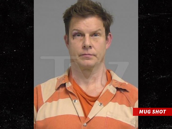 2af3ea4c54544659b5d93e17cdba7c28_md-2 eric mabius mug shot
