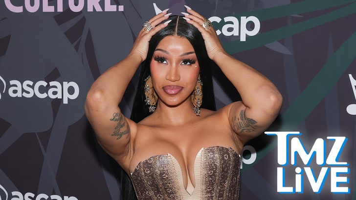 2b3e6774ee494bdea45a5e43a532d864_md-1 082725_cardi_b_live_kal