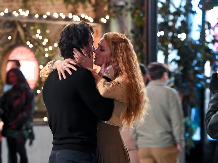 2c439dd123b74f08b4d8d75b229308f3_md 'It Ends With Us' Filming Behind The Scenes