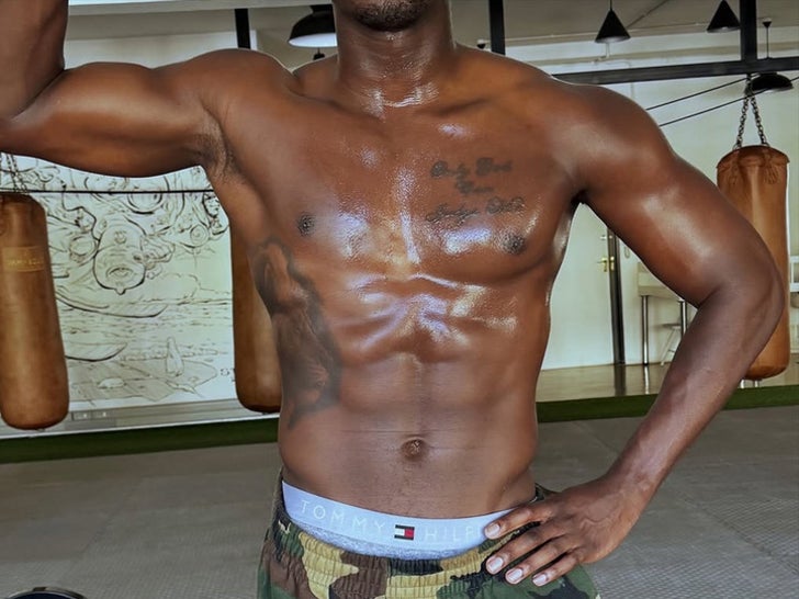 2cb5fa0b2b0b46f4a3a4fccfed72bb63_md Guess The Sweaty Stars!