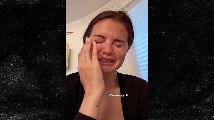 2ee3523db430429eba339f3355a422d7_md-2 012725-selena-gomez-kal