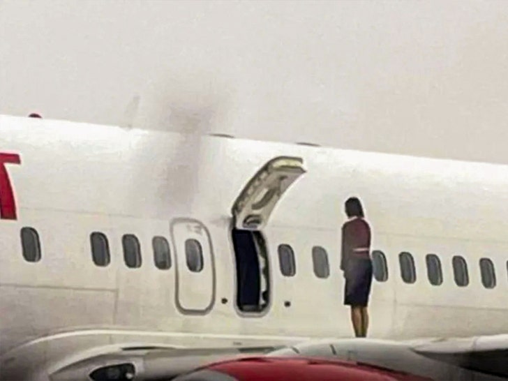 3077ecb9499f40f499de5ee35c95e7fa_md Jam Press east star jet 6