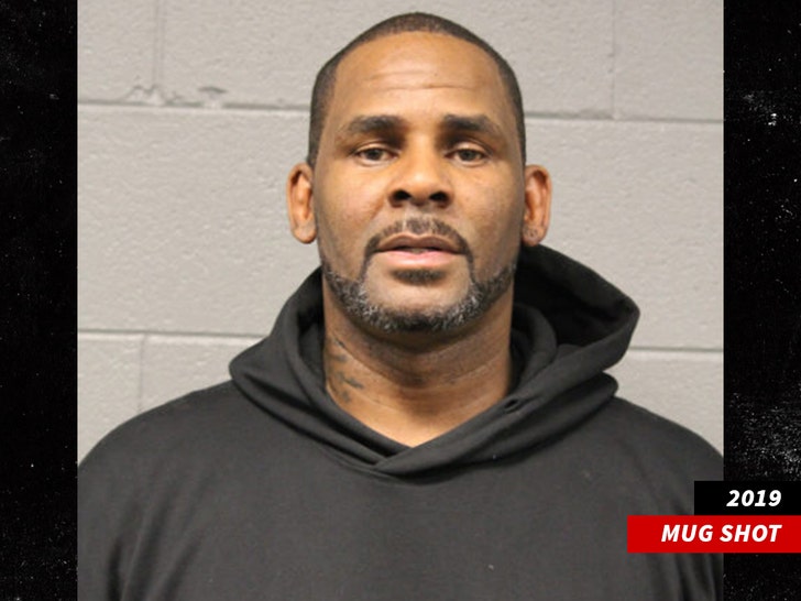 31f52a631fd547b9afdc9a048dacc323_md-5 r kelly mug shot 2019