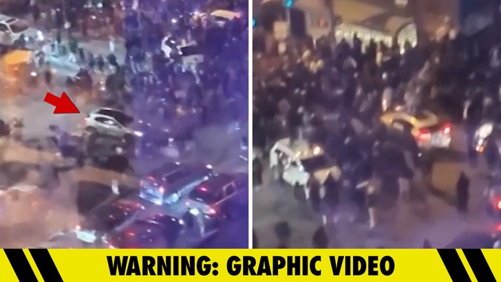 320da79ed4e44442975e9ac603fff977_md 012725_philly_crowd_kal