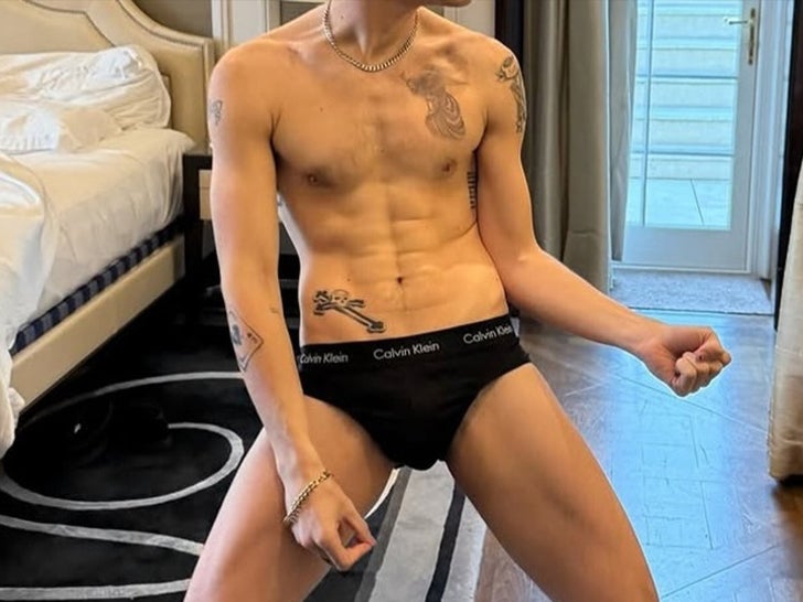 32fb7b3153564ced9e0e69c5c976f5d7_md Studs In Their Skivvies -- Guess Who!
