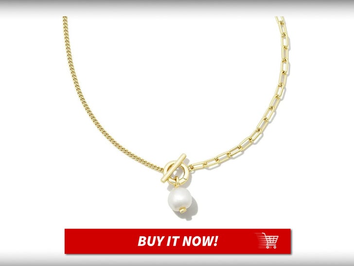 36a7e56ad89545c19eea8b537838527a_md Kendra-Scott-Leighton-Pearl-Chain-Necklace-MAIN
