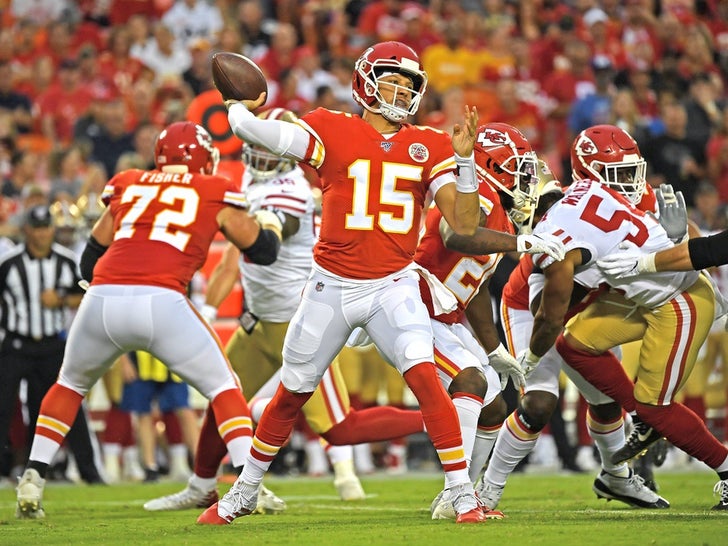 36b71724c3df4af6b086ce464b051684_md Patrick Mahomes On The Field
