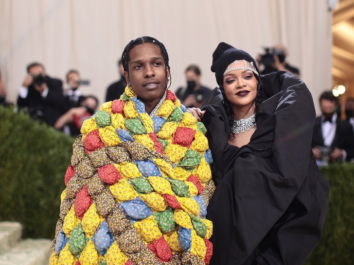 39b45fb3c8764deca3db3e9ccc30e3ca_md Rihanna and A$AP Together