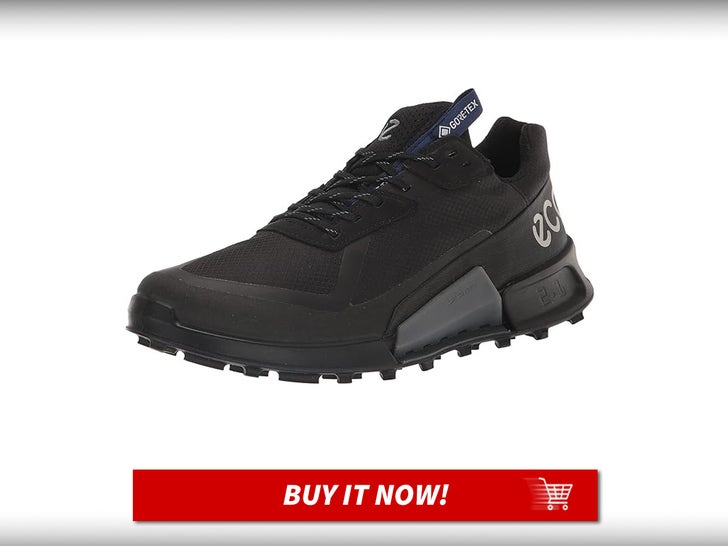 39e69071471546c498054111cb9de79a_md ECCO-Men’s-Biom-2.1-Low-Gore-Tex-Trainer-MAIN