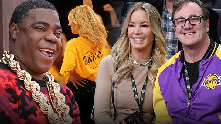 3a28999480044b7da426cd98bb5bf814_md Jay-Mohr-jeanie-buss-tracy-morgan-Lakers-Dancer-1280x720