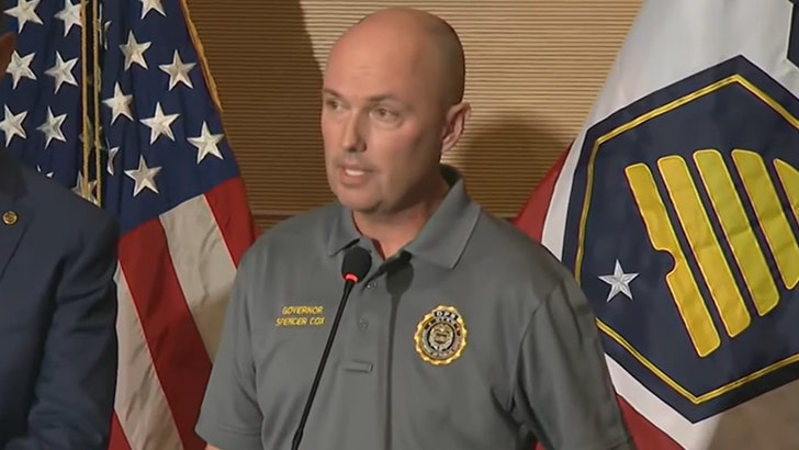 3a652692af3a428298244e773ccb4e51_md 091125_press_conference_governor_cox_kal