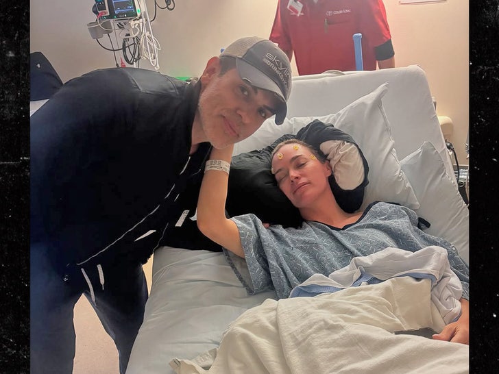 3a989aa2744142bda73c53520f0592c3_md-2 teddi mellencamp Edwin Arroyave instgaram sub