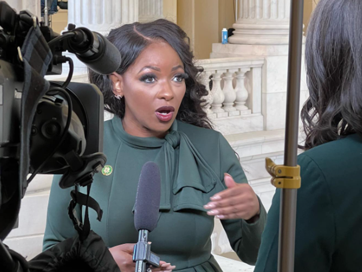 3c9bf5884d124233b302eb7d9c71530d_md-1 Jasmine Crockett Hard At Work