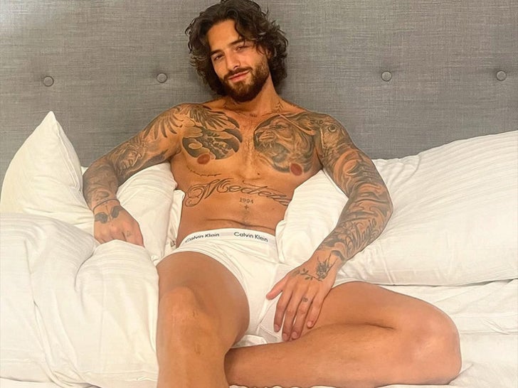 3f10b1aedb4f4d1e9d62e4c2b4684106_md 0127-maluma-hot-shots-sub1_720