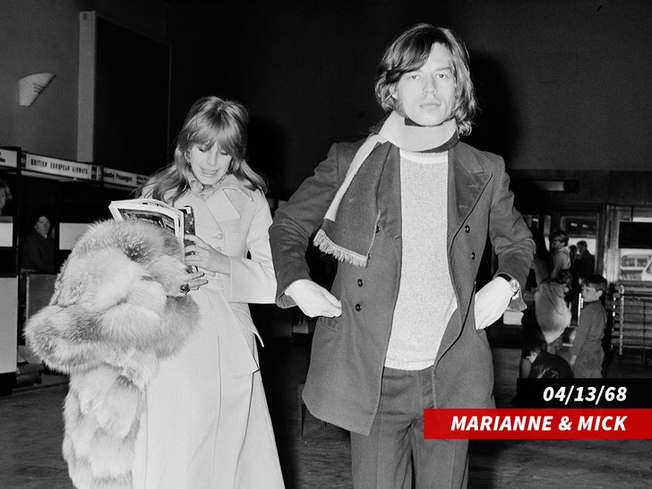 40500efb78804e2bb7e0d0acba75093c_md Marianne Faithfull mick jagger