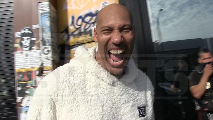 409c724760b04859b30316da9be4c706_md 112121_lavar_ball_kal