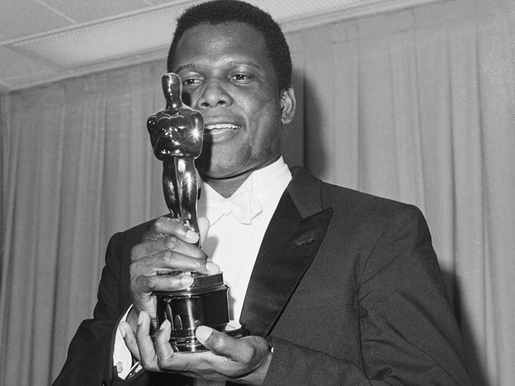 41d6ee9482a544a5990c9c1c86fc2bfc_md 0226-Oscars-Most-Memorable-Moments-Sub2