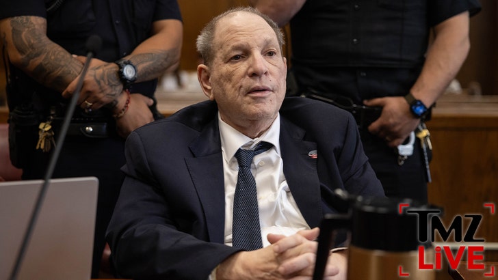 41e4e29f9710497ca0b7d1664a22faa9_md-1 061225_tmz_live_weinstein_kal