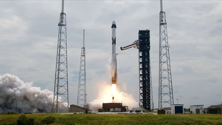 4307f7c0bfdd42ff86b78f990c088e93_md 092824_spacex_launch_kal