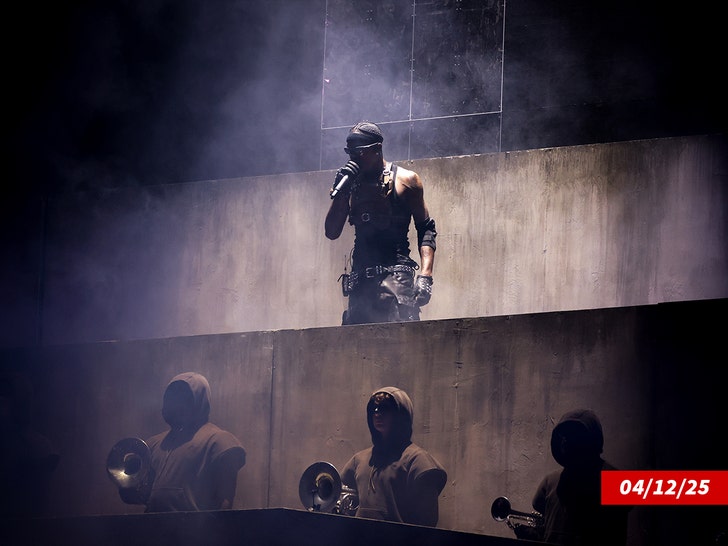 travis scott coachella performance getty 1