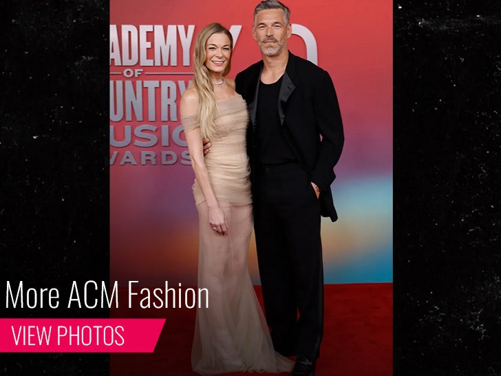 44b55919bce54eafb61bbe7c280b2d08_md LeAnn Rimes and Eddie Cibrian