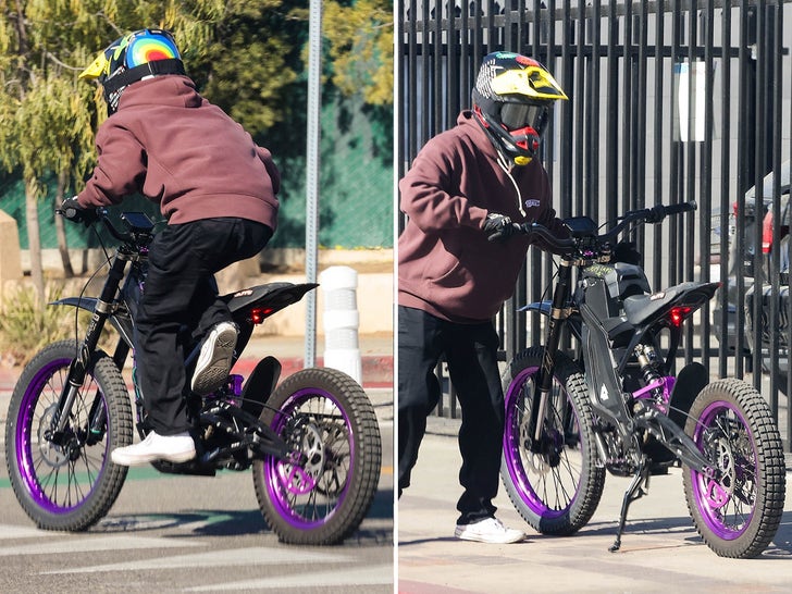 4577a7d6f0024420961eef9e9241696f_md 0124-Pax-Jolie-Pitt-Ebike-Crash-photos-PRIMARY-4