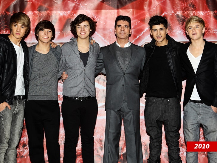 4597840457b347b6ab17ea36746696bf_md simon cowell one direction getty 1