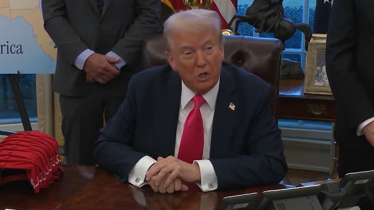 473cd34ddd554c7e82ca2433f382d22c_md 022525_trump_eagles_kal