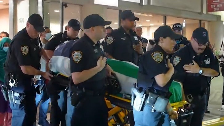 480053251fd74717a1a47b52749ef5f6_md 072925_nyc_cop_transfer_kal