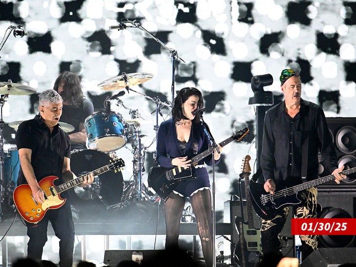 489528244e9744298e1cf6184c7013be_md nirvana st vincent sub getty swipe