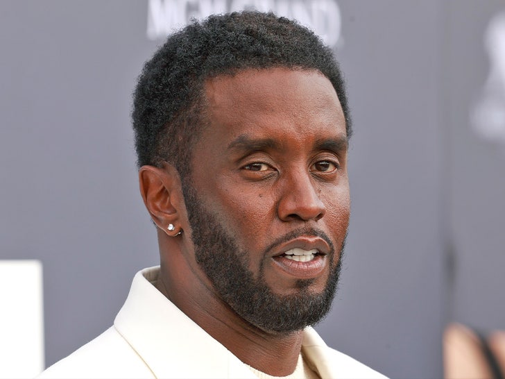 48e1212d24624d668d4275c0c91add5b_md 0204 p diddy getty main