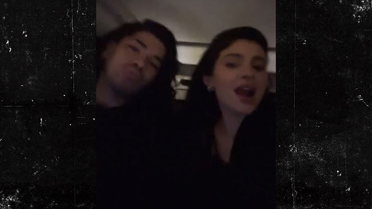 022825_kylie_jenner_kal