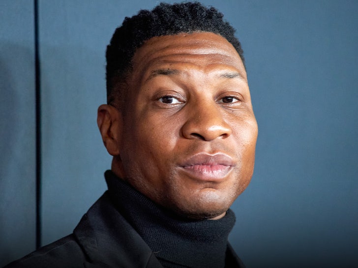 4a94652a69624d43bddc6fbd635e4ae3_md jonathan majors main getty