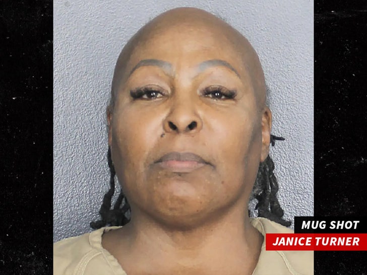 4d3debb363724e2a9d2e03ae6572d9bc_md-2 janice turner mug shot