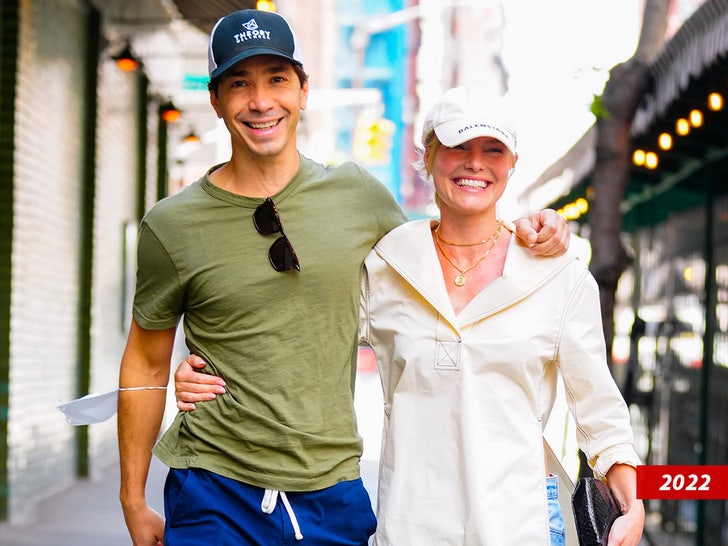 justin long kate bosworth sub getty swipe 2