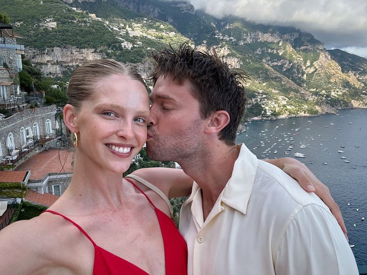 4eab9800d2c04be2a225b345517e3345_md Patrick Schwarzenegger and Abby Champion Together