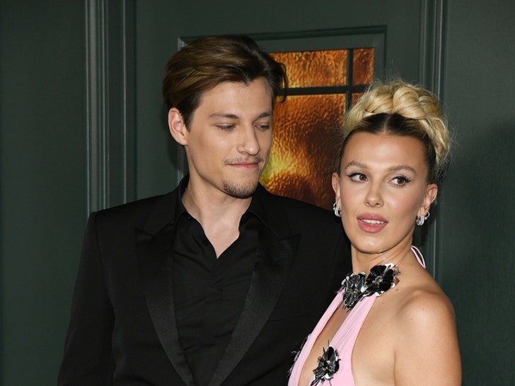 4ebd107b2c2244f2919ef3a0d2b3df9e_md Millie Bobby Brown And Jake Bongiovi Together