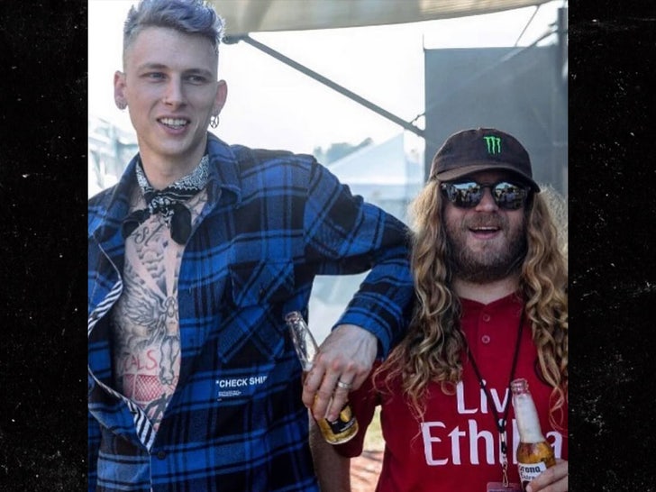 4f18be1798044ef8a74a209eb0cf80c3_md machine gun kelly luke trembath main instagram