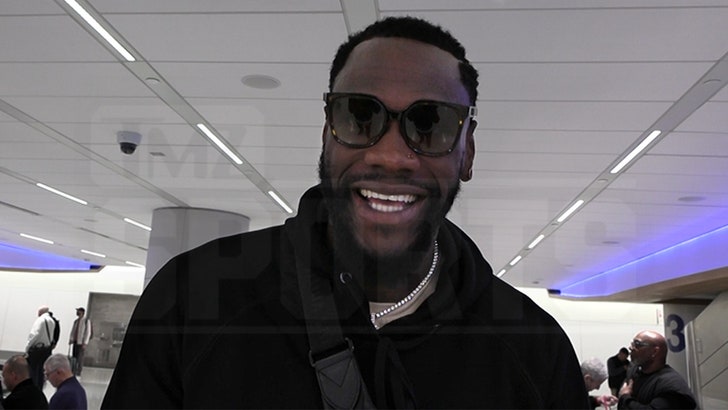 51feac953b6348f5af777152ebb5f7b5_md 041125_deontay_wilder_kal