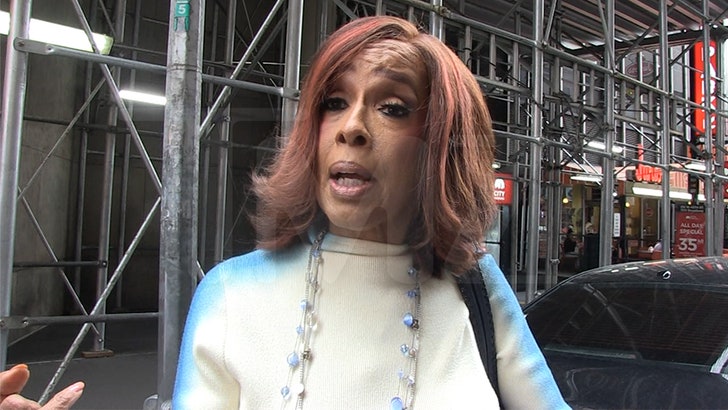 532cbdc5c32447ac97c08fc0934b0392_md 041525_gayle_king_tmz_kal