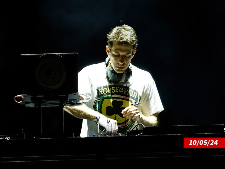 mark ronson dj-ing getty