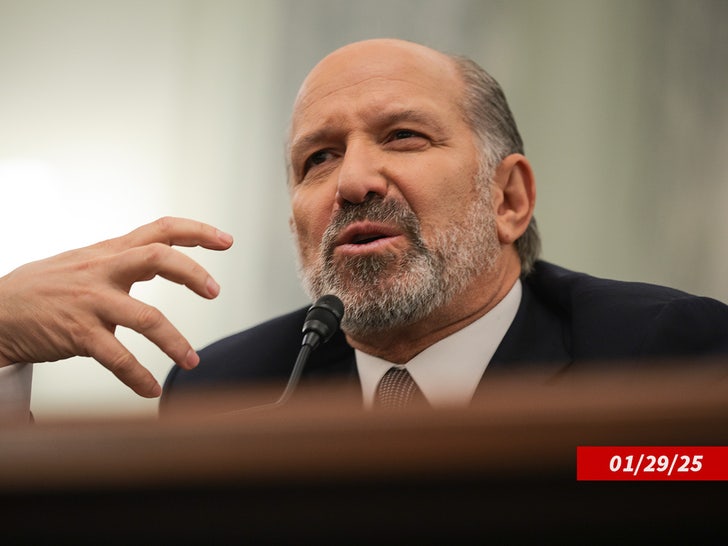 5651fb228862401bbc62dd4931b96380_md howard lutnick sub getty swipe