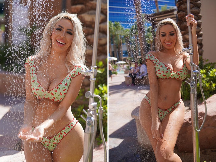56c0417f1cb641eb9db5d3dda56d1ba6_md Farrah Abraham Looking Like A Total Bikini Babe Rinsing Off Poolside In Las Vegas!