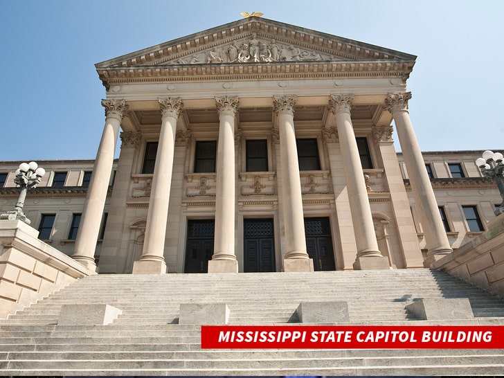 5875ea5bf9c74ef99d5fafbb734ab1dc_md Mississippi state capitol building getty 1