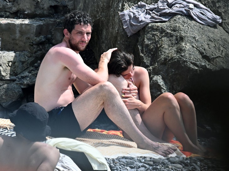 Josh O'Connor and girlfriend actress Alison Oliver Pack On The PDA backgrid 4